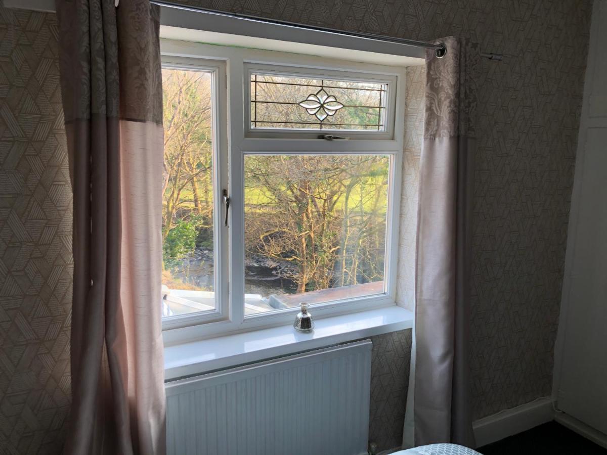 3-Bed House Waterfall Country Brecon Beacons Pontneddfechan Exterior photo