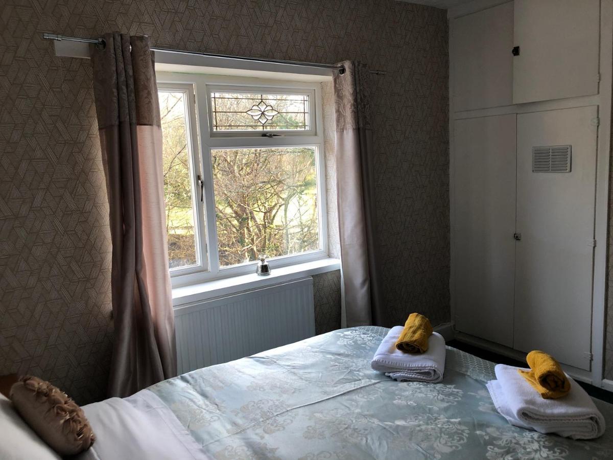 3-Bed House Waterfall Country Brecon Beacons Pontneddfechan Exterior photo